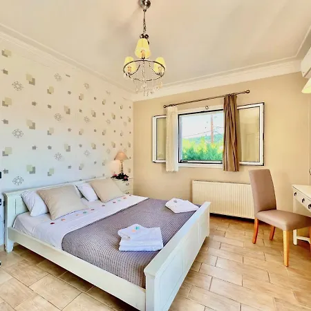 Torre Marina With Private Pool In By Dadovillas Willa Nydri (Lefkada)